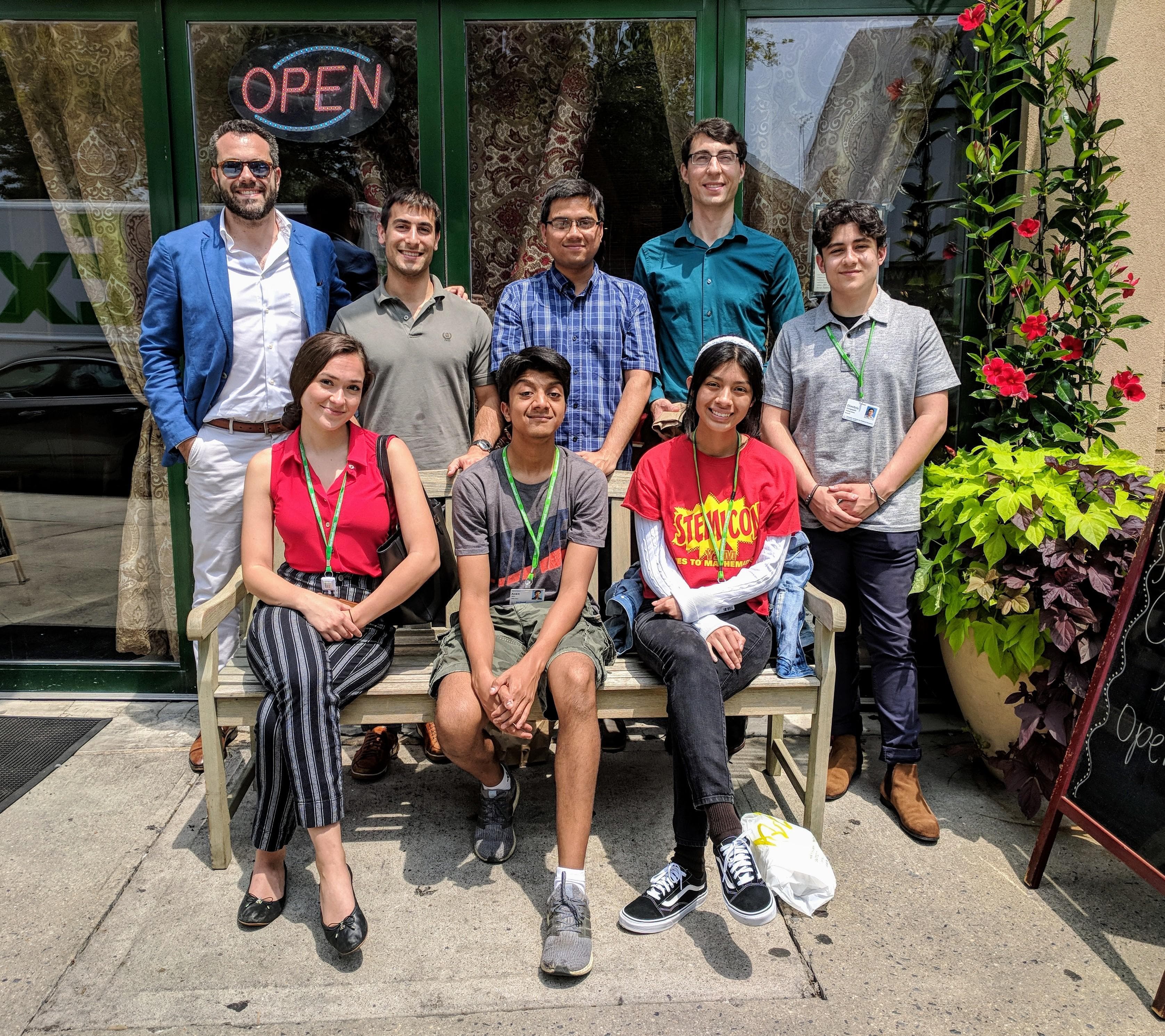 Lab team in 2018, outdoor group photo with team interns
